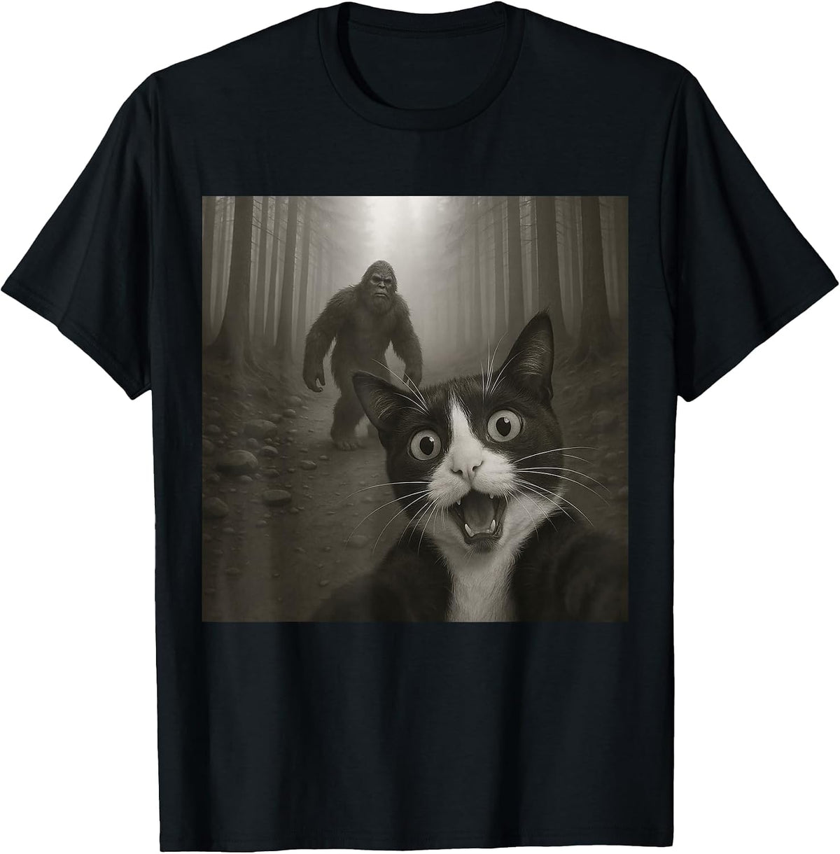 Funny Surprised Scared Tuxedo Cat Selfie with Bigfoot T-Shirt - Black