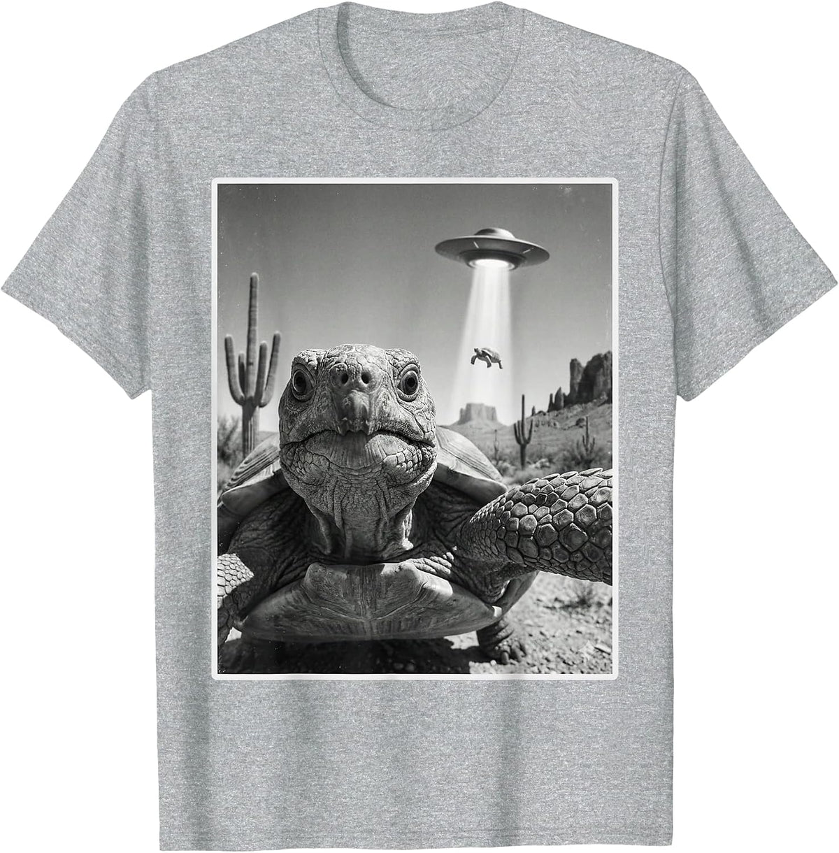 Tortoise Selfie with UFO, Funny Turtle, Funny Tortoise T-Shirt - Heather Grey